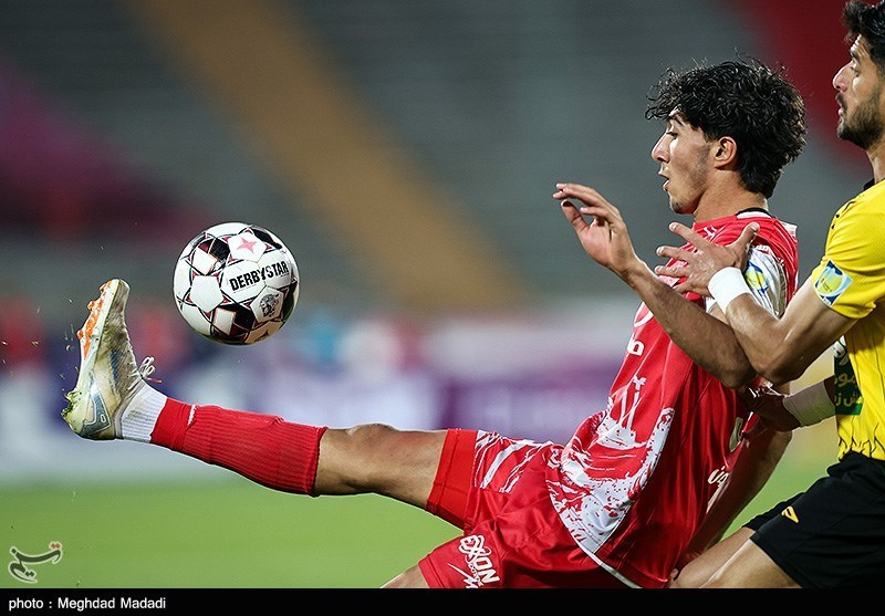 شوک در لیگ: پرسپولیس نیمه اول را به فجر سپاسی باخت