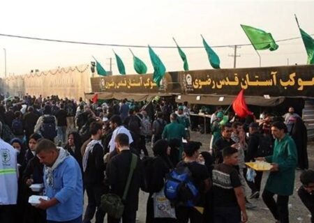 آغاز به‌کار موکب کفشداران حرم مطهر رضوی در ملک‌آباد مشهد؛ خدمت‌رسانی گسترده به زائران