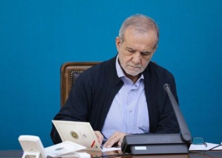 پزشکیان: با تدبیر هوشمند، از سوزاندن 700 میلیون دلار ثروت ملی جلوگیری کردیم