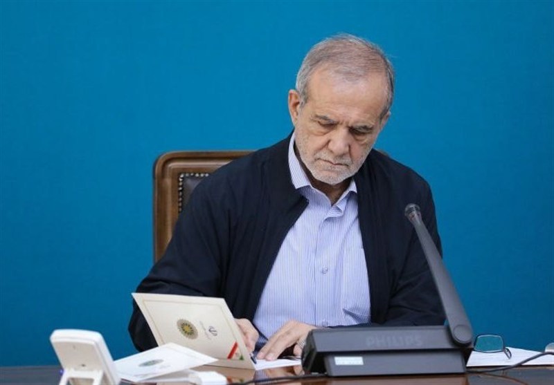 پزشکیان: با تدبیر هوشمند، از سوزاندن 700 میلیون دلار ثروت ملی جلوگیری کردیم