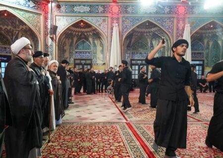 دسته‌های حسینی تبریز در حرم مطهر رضوی به مناسبت 28 صفر؛ تجمعی باشکوه در مشهد