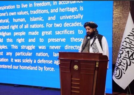 سفیر حکومت طالبان در تهران: جنگ ۲۰ ساله تنها علیه اشغالگران بود، نه اقوام یا تمدن‌ها