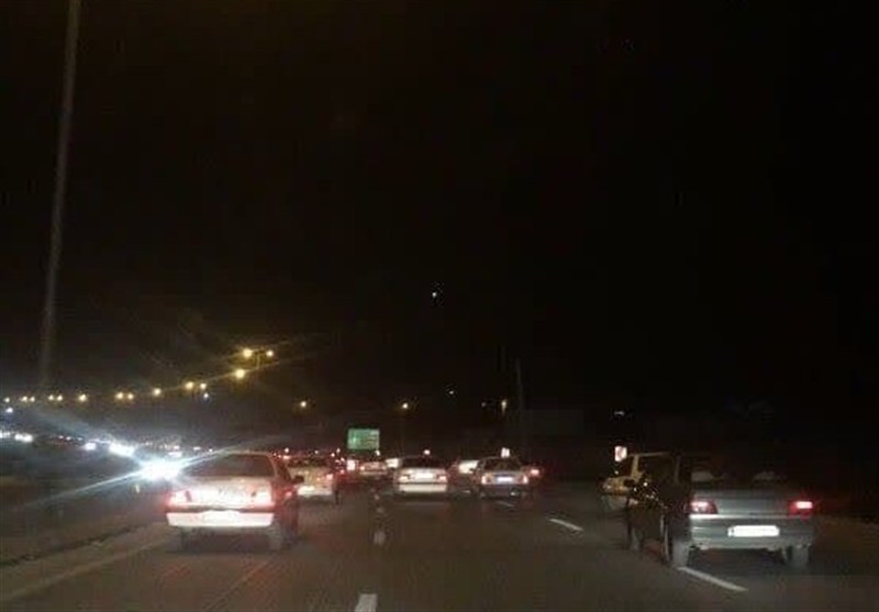 ترافیک شبانه محور تهران-مشهد در محدوده استان سمنان به نیمه‌سنگین رسید