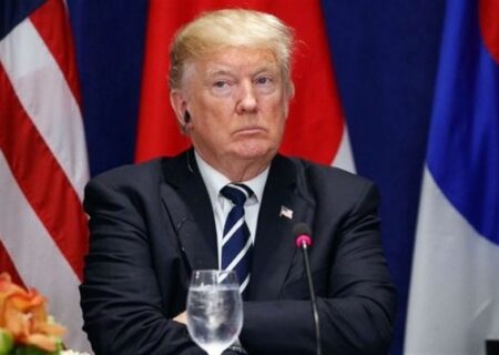 ترامپ در پی برگزاری نشست سه‌جانبه با حضور روسیه و اوکراین: دیپلماسی نوین روی میز مذاکرات جهانی