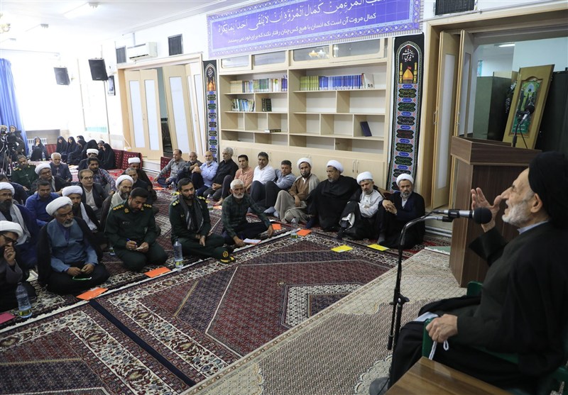 با گذر زمان، حق و اسلام به پیروزی خواهند رسید