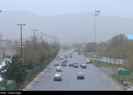 هوای کرمانشاه برای گروه‌های حساس ناسالم شد؛ قصرشیرین و سرپل‌ذهاب نیز در وضعیت ناسالم قرار گرفتند
