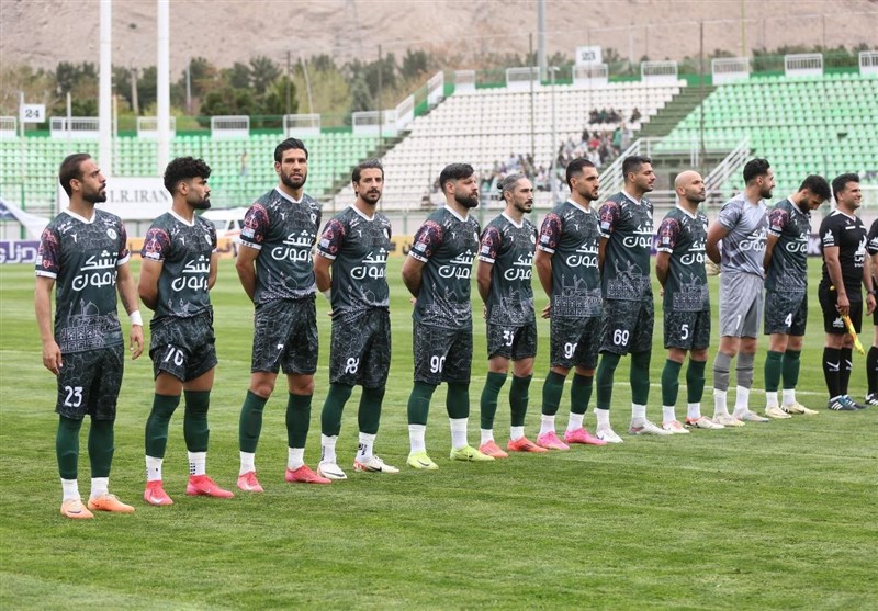 اعلام ترکیب نهایی ذوبآهن و پیکان؛ ستارهها به میدان میروند