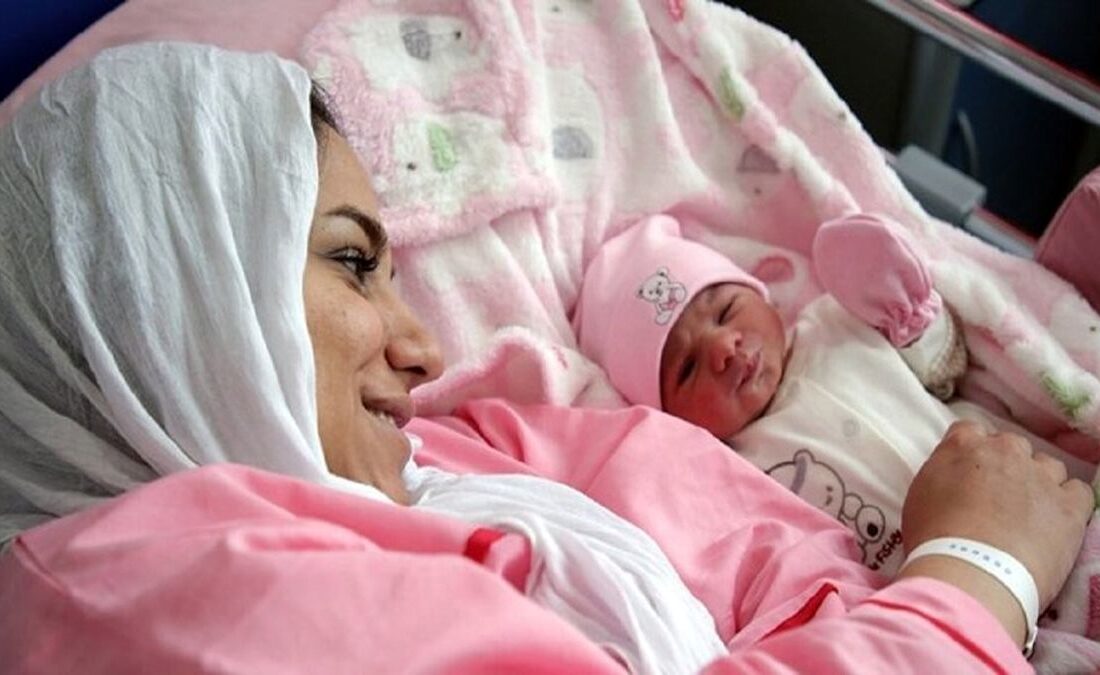 مادر پدر ها بخوانند/شرایط و مدارک ثبت نام وام فرزند آوری