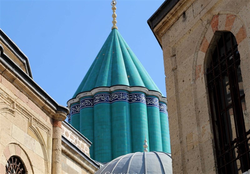 درک و تفسیر ژرفای معنا در مثنوی مولوی