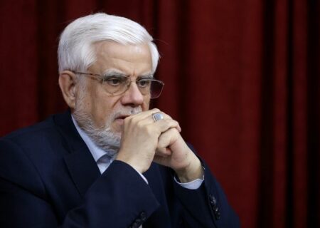 بازدید عارف از ساختمان‌های آسیب‌دیده فراجا و اساتید سرو