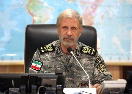 هشدار سرلشکر حاتمی به دشمن: تحرکاتتان زیر ذره‌بین است؛ اشتباه کنید، سخت مجازات می‌شوید