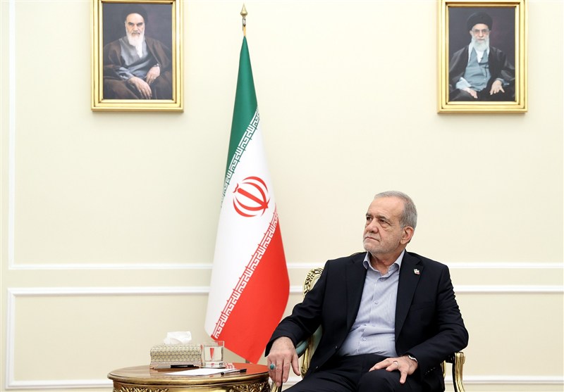 پزشکیان: در صورت لغو تحریمها، باب مذاکره و گفتوگو باز است