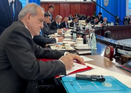 امضای اسناد اجلاس سران شانگهای توسط پزشکیان