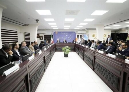 عارف: نباید برای خوشایند یک مسئول یا دستگاه، آمار تولید کنیم