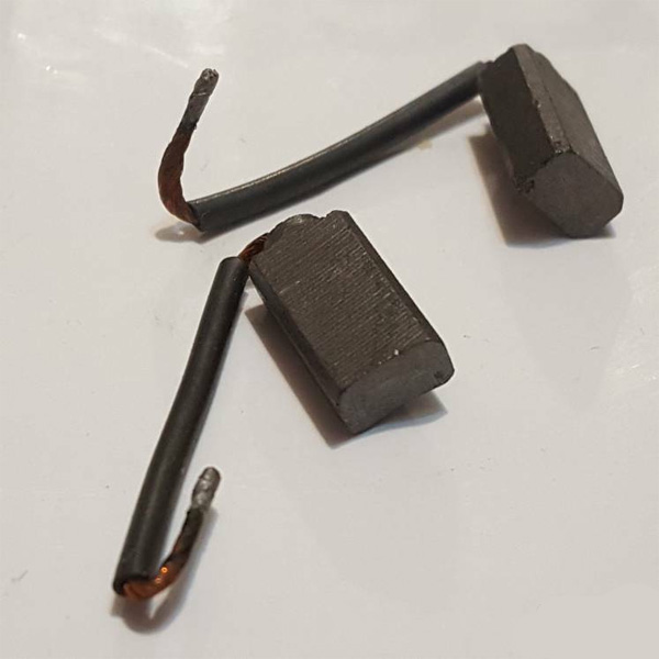 ⚙️ راهنمای جامع ذغال دینام: عملکرد، کاربرد و نکات کلیدی برای انتخاب صحیح