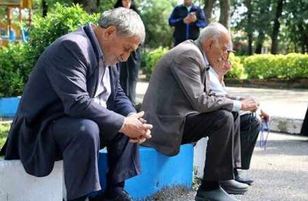 هر ماه به ۲۰ هزار بازنشسته وام ۵۰ میلیون تومانی میگیرند