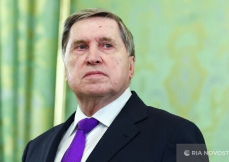 دستیار رئیس‌جمهور روسیه: توافقی برای دیدار پوتین-زلنسکی حاصل نشده است / پوتین در جریان نشست شانگهای بسیاری از رهبران خارجی را در جریان جزئیات دیدار خود با ترامپ در آلاسکا قرار داده