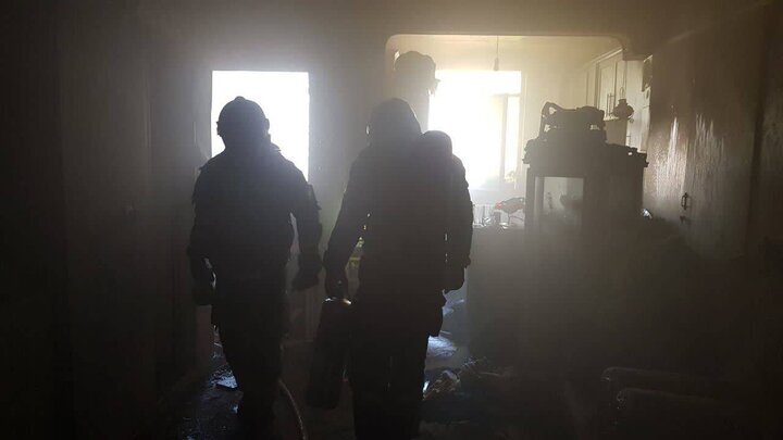 انفجار ادکلن در یک فروشگاه عطر در اسلامشهر؛ یک نفر مصدوم شد