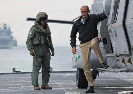 صدراعظم آلمان: هیچ گفت‌وگویی درباره اعزام نیروهای زمینی به اوکراین در جریان نیست؛ شاید جنگ طولانی‌تر شود