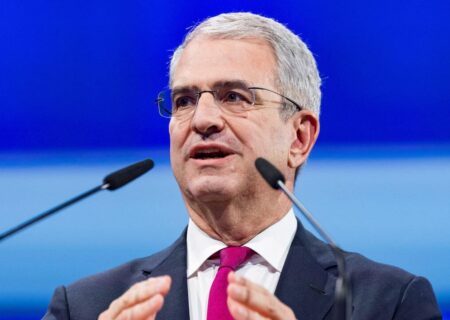 مدیرعامل نستله به دلیل داشتن روابط عاشقانه با یکی از کارمندانش اخراج شد