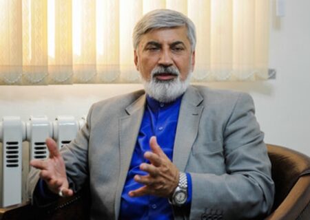 رادیکال‌ها با نظام دچار زاویه شده‌اند/ آنها حتی با پایداری هم قرابتی ندارند / فکر می‌کنند مصونیت دارند، اما دستگاه‌های نظارتی نسبت به آنها بی‌تفاوت نخواهند بود / آنها دچار انحراف شده‌اند و به بیراهه می‌روند