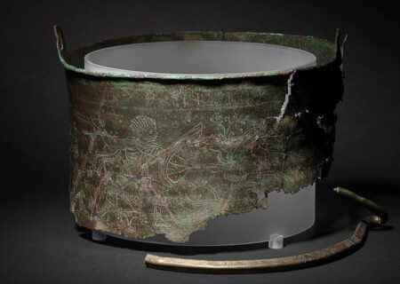 راز ۱۴۰۰ ساله سطل سوتن‌هو؛ کشف بقایای کودک و آیین تدفین آنگلوساکسون‌ها