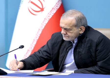 پزشکیان: آماده ارتقاء روابط با ویتنام هستیم