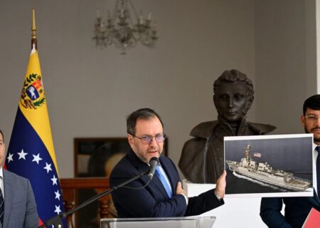 آمریکا قایق ماهیگیران ونزوئلا را متوقف کرد