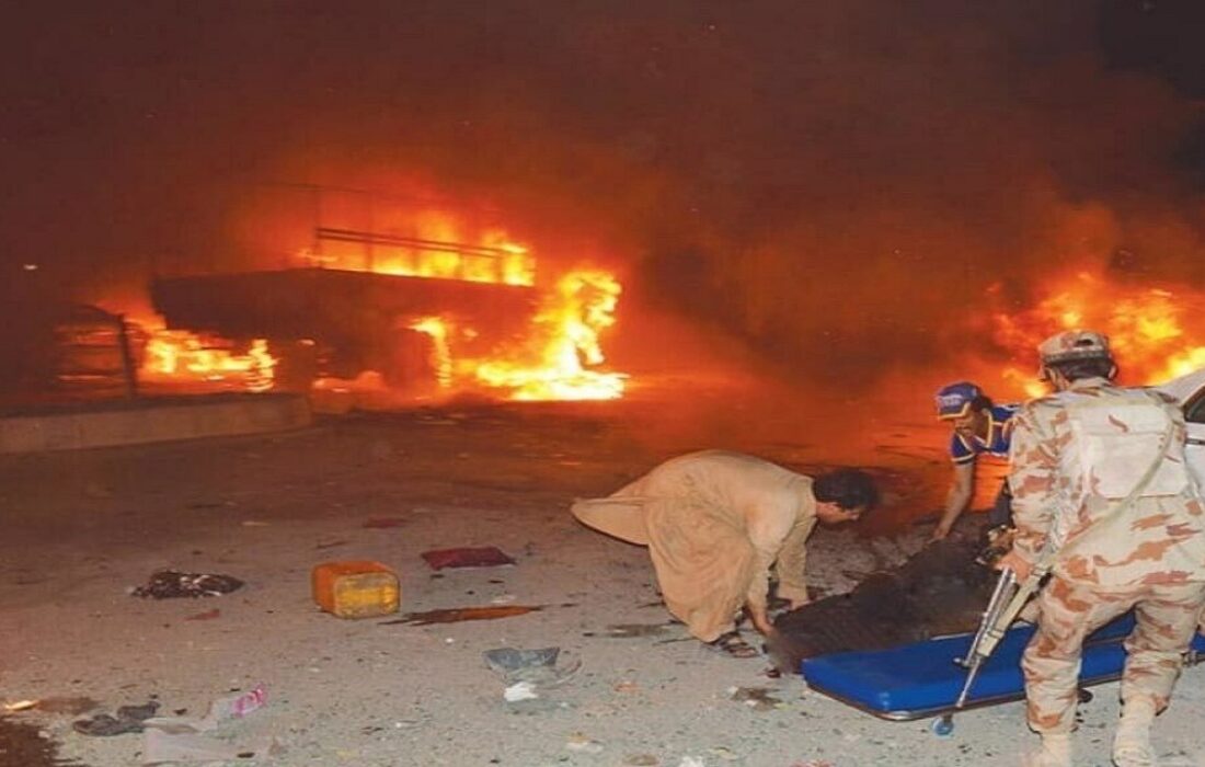 ۵ نظامی پاکستان بر اثر انفجار بمب کشته شدند