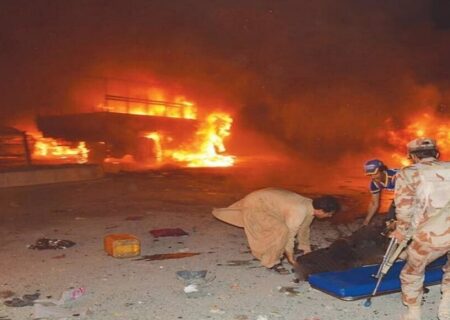 ۵ نظامی پاکستان بر اثر انفجار بمب کشته شدند