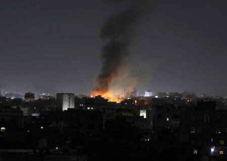 اسرائیل با ۱۲ حمله هوایی بندر الحدیده را هدف قرار داد