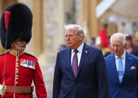 سفر ترامپ به انگلیس با اعتراضات گسترده در لندن همراه شد + تصاویر