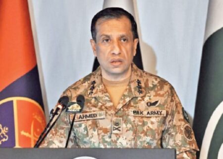 میزبانی چهل‌ساله از پناهندگان افغانستانی‌ پایان یافته است