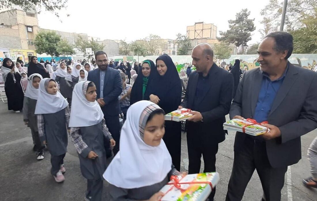 آغاز سال تحصیلی مدارس خراسان رضوی با حضور ۳۵ هزار دانشآموز اتباع خارجی + فیلم