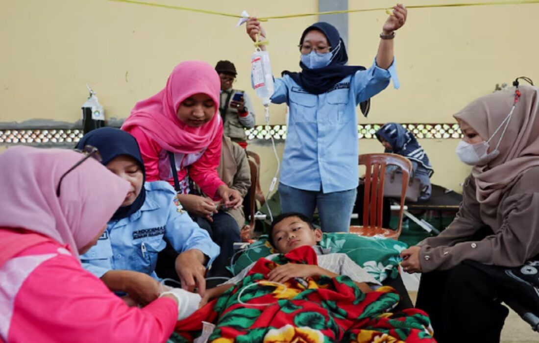 بیش از ۱۰۰۰ دانش‌آموز در مدارس اندونزی دچار مسمومیت غذایی شدند