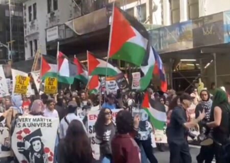 تظاهرات مردم نیویورک همزنان با سخنرانی نتانیاهو