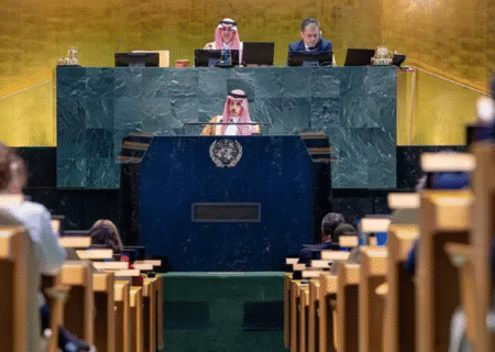 عربستان خواستار یافتن راهکاری عادلانه و پایدار برای مسئله فلسطین شد