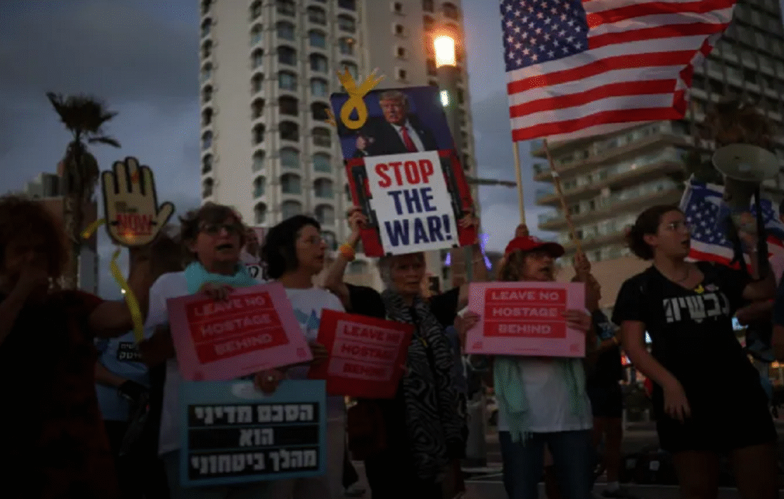 تجمع اعتراضی اسرائیلی‌ها مقابل سفارت آمریکا در تل‌آویو: درخواست فوری برای پایان جنگ و آزادی اسرا