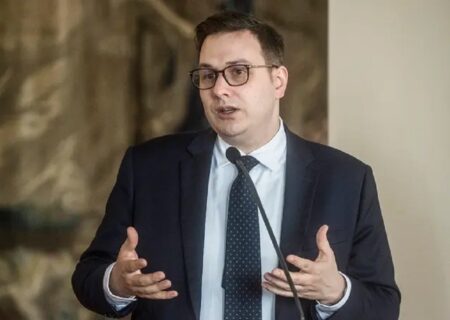 جمهوری چک دسترسی دیپلمات‌های روسیه را محدود کرد