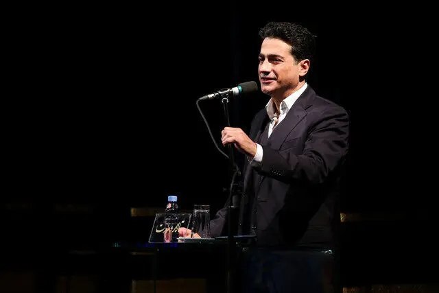 وقتی یک برنامه هنری سیاسی میشود!