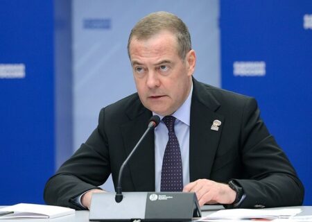 هشدار مدودف درباره مصادره اموال انگلیس در روسیه