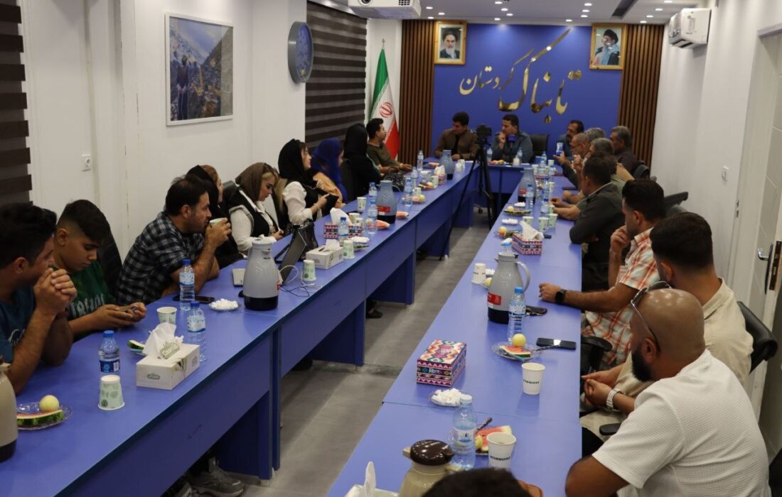 بررسی چالشهای سینمای کردستان در میزگرد تابناک