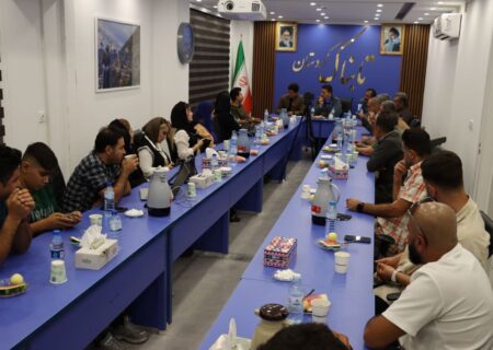 بررسی چالش‌های سینمای کردستان در میزگرد تابناک