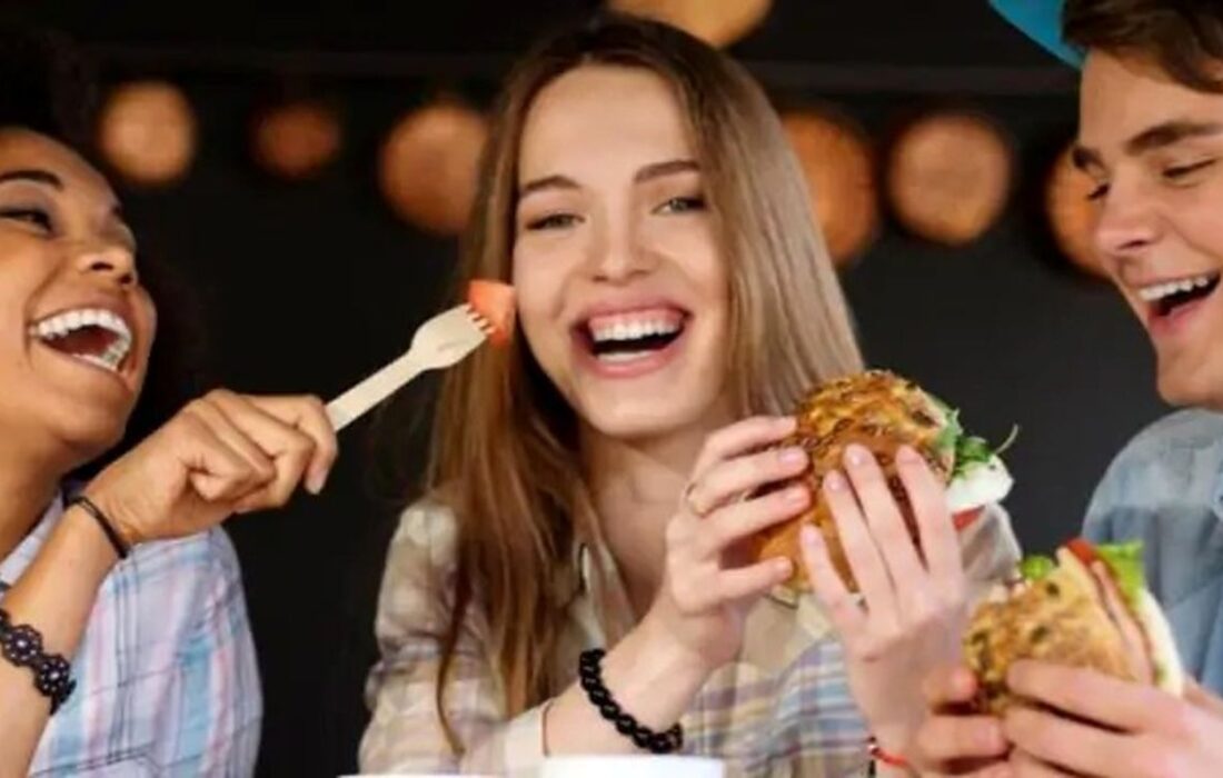 چرا نسل زدیها ساعت ۵ عصر شام میخورند؟