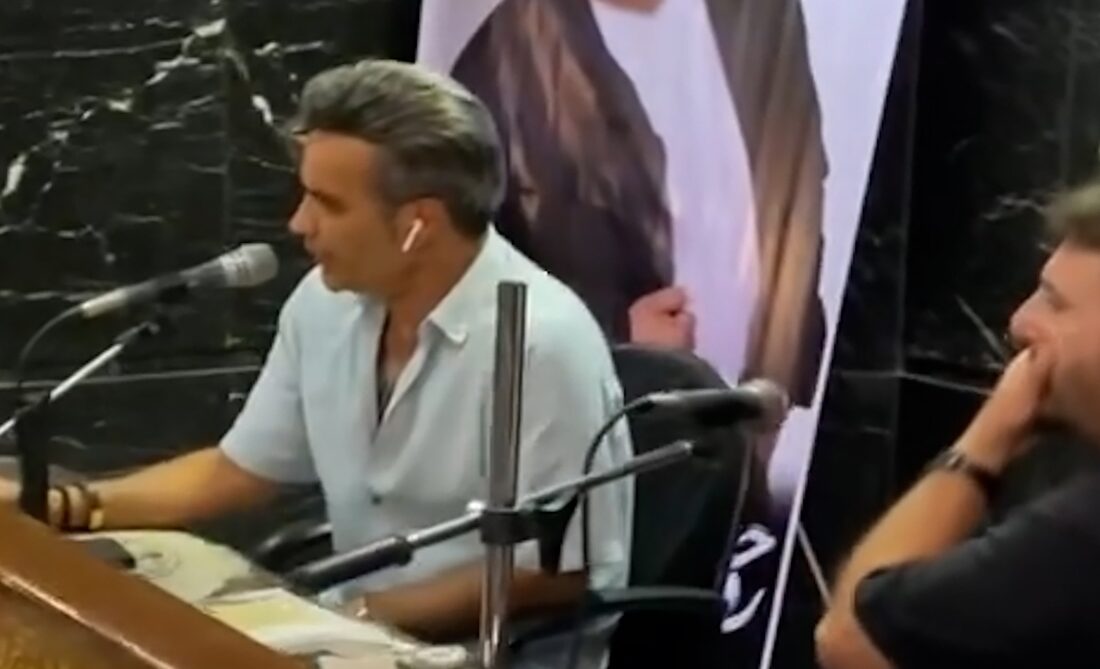 اجرای سوزناک شهرام شکوهی در ختم امید جهان