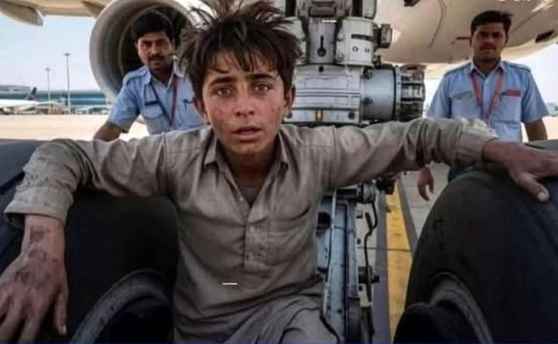 زندهماندن ۹۴ دقیقهای پسر افغان در چرخ هواپیما