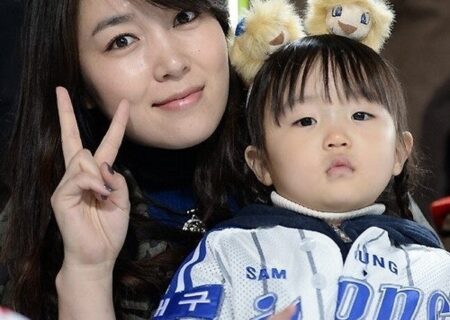 عکس دیده نشده «مودونگ، ندیمه بانو یوها» و دخترش