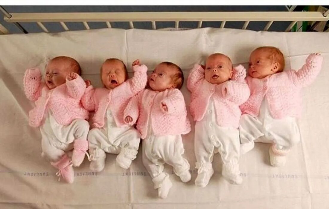 مادر ۲۵ ساله کرمانی ۵ قلو به دنیا آورد + عکس