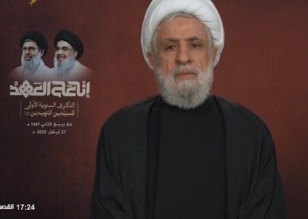 شیخ نعیم قاسم: سلاح مقاومت را زمین نمی‌گذاریم