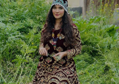 «مامان صدیقه» بچه مهندس با استایلی سنتی در قاب تلویزیون